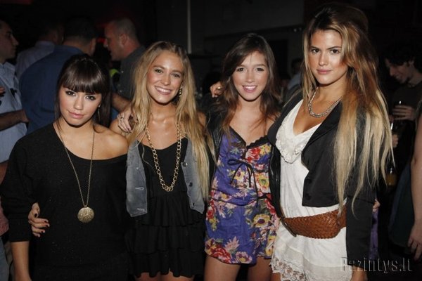 Lali&Rochi&Cande&Maria;]